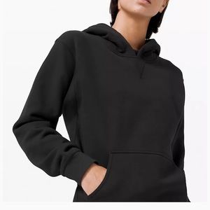 New with tag Lululemon ALL YOURS HOODIE
Black Size: 4